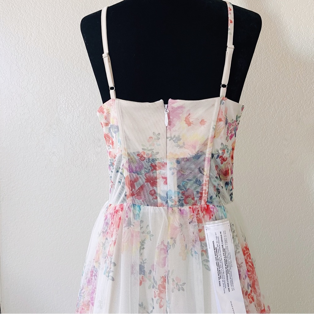 BCBGMazAzria Corset Detail Floral Gown - Picture 9 of 13